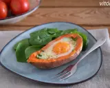 Batata rebozada con huevo y espinacas, una opción deliciosa y saludable de comidas bajas en fodmap.