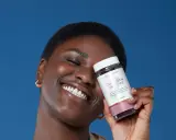 Sonrisa radiante con colágeno. Descubre cuándo es mejor tomar el colágeno para una piel radiante.