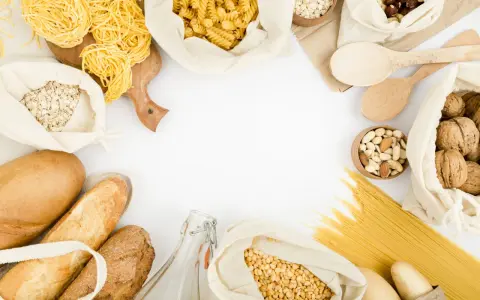 Pan, pasta, avena y legumbres: que son los carbohidratos ejemplos de alimentos.
