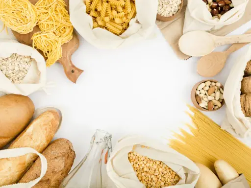 Pan, pasta, avena y legumbres: que son los carbohidratos ejemplos de alimentos.