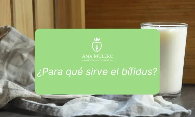 Un vaso de leche junto a un paño, con un cartel verde que pregunta "¿Para qué sirve el bífidus?".