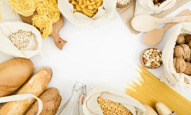 Pan, pasta, avena y legumbres: que son los carbohidratos ejemplos de alimentos.