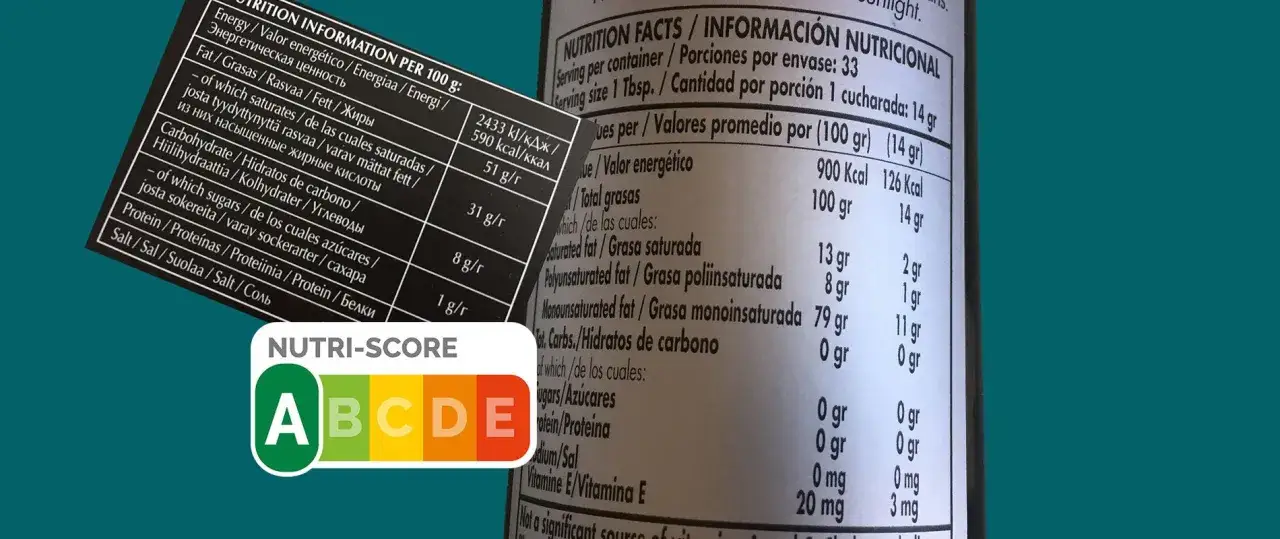 Etiquetas nutricionales comparan alimentos naturales y procesados. Muestra informaci&oacute;n de grasas, carbohidratos y az&uacute;cares, con Nutri-Score A-E.