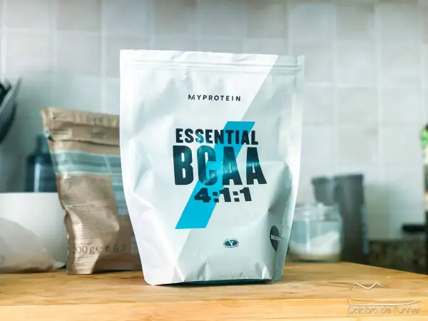 Bolsa de Essential BCAA 4:1:1 de Myprotein. Descubre qué es y cómo puede ayudarte en tu entrenamiento.